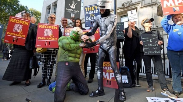 
                              Government lawyer can't rule out PM suspending parliament again
                      