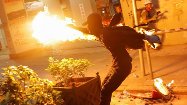 Hong Kong to ban protesters from wearing masks, Carrie Lam confirms
Hong Kong to ban protesters from wearing masks, Carrie Lam confirms